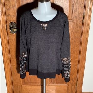 Sequined trim on sleeves & neck high/low sweater